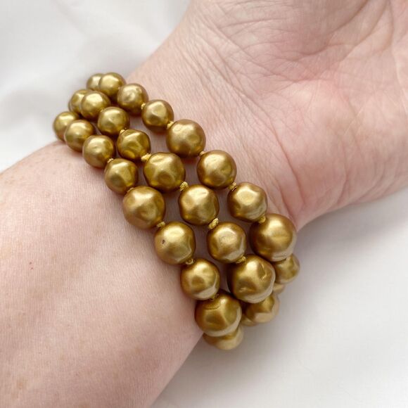 Vintage Gold Beaded Rose Flower Three Strand Bracelet with Box Clasp - Picture 3 of 5